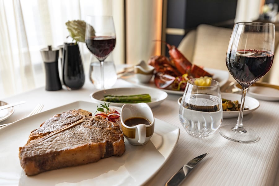 Seven Seas Navigator Dining