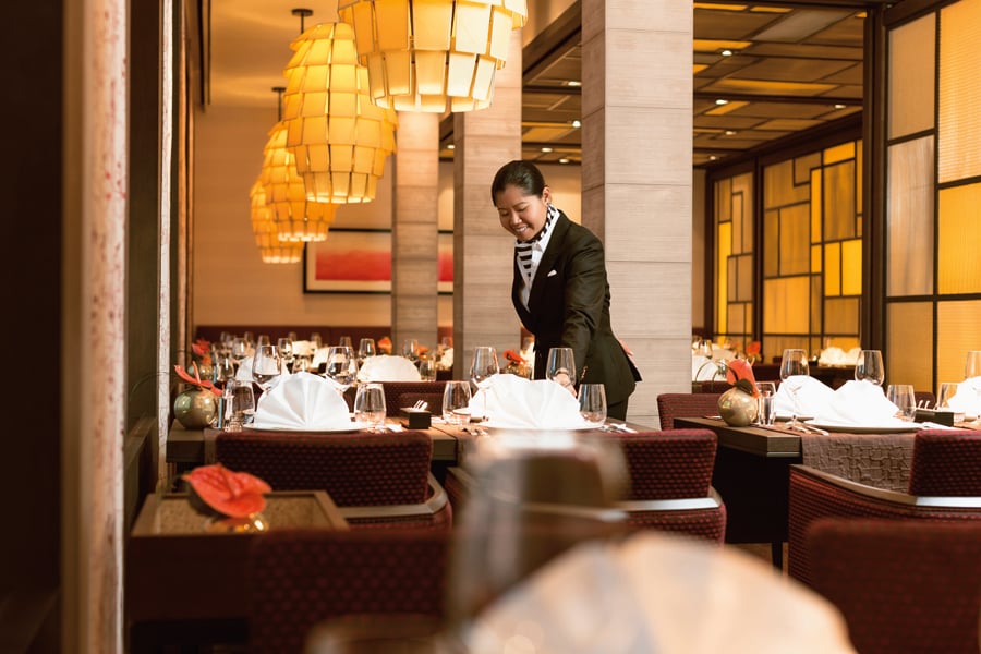 Hapag-Lloyd Cruises Dining