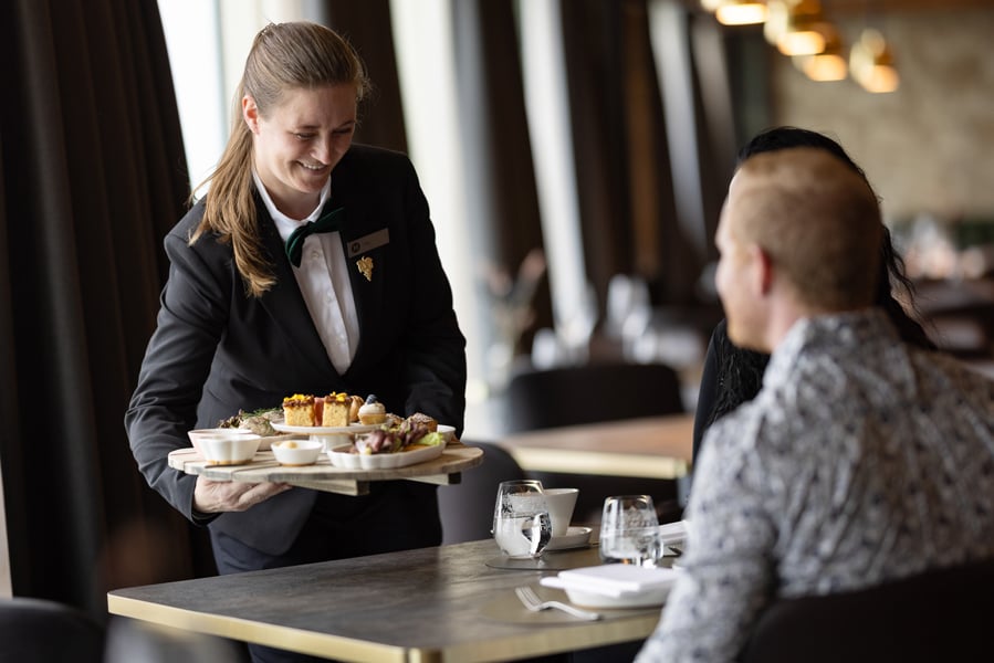 MS Trollfjord Dining