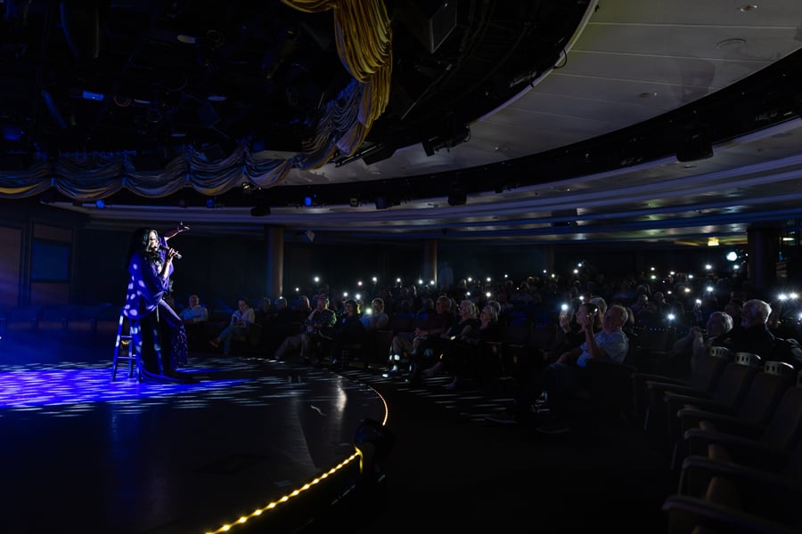 Oceania Sirena Entertainment