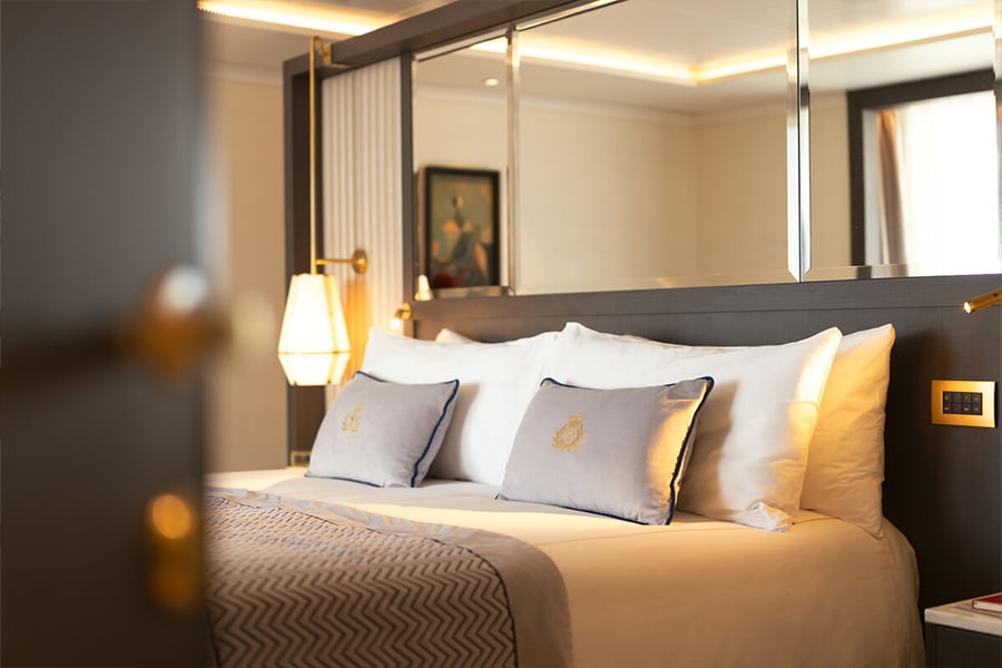 Cunard Accommodation Queens Grill Suite