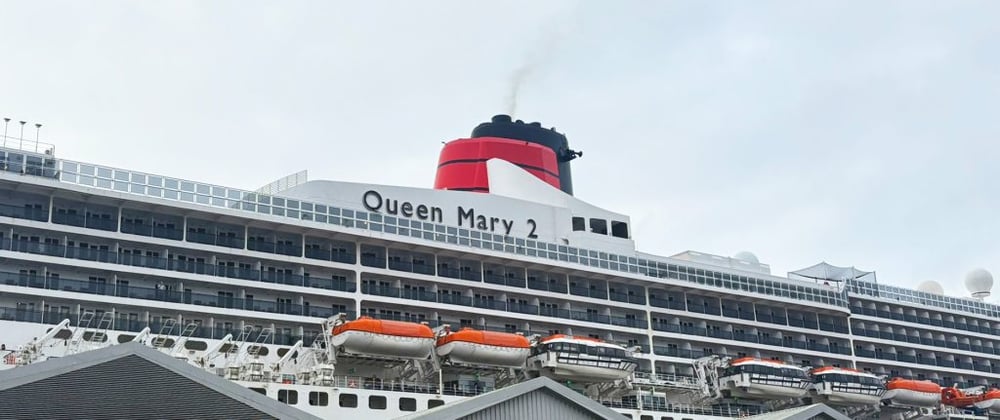 Queen Mary 2 Ship Visit