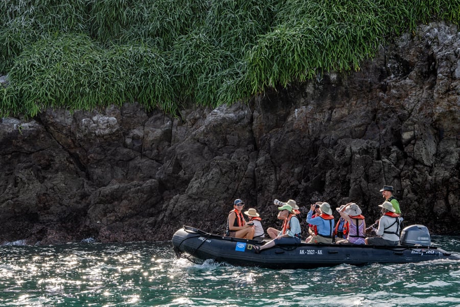 Lindblad National Geographic Expeditions Amenities