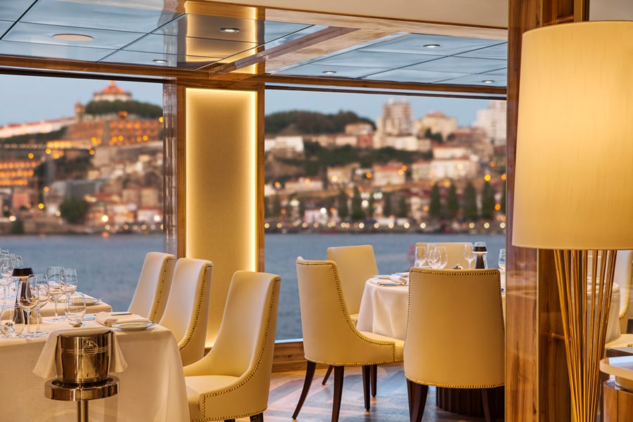 SS Sao Gabriel Dining