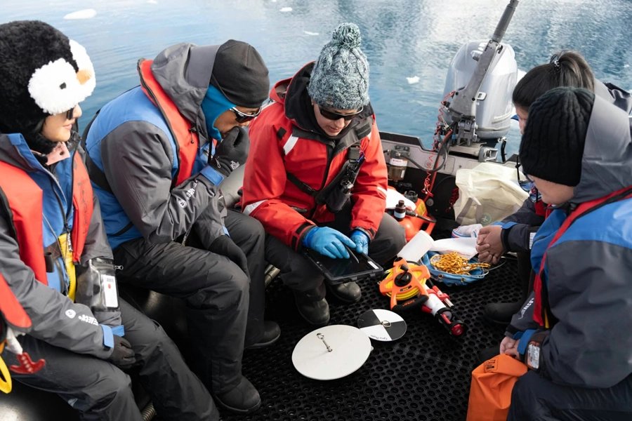 ae expedition citizen science centre