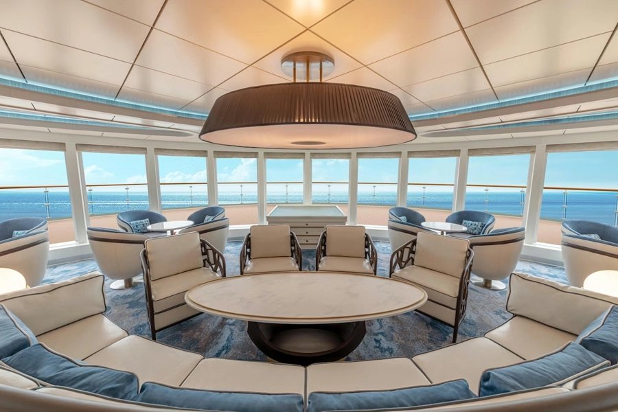 ae expeditions observation lounge