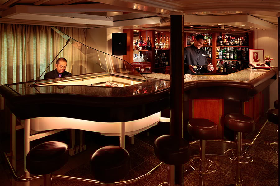 seadream amenities piano bar