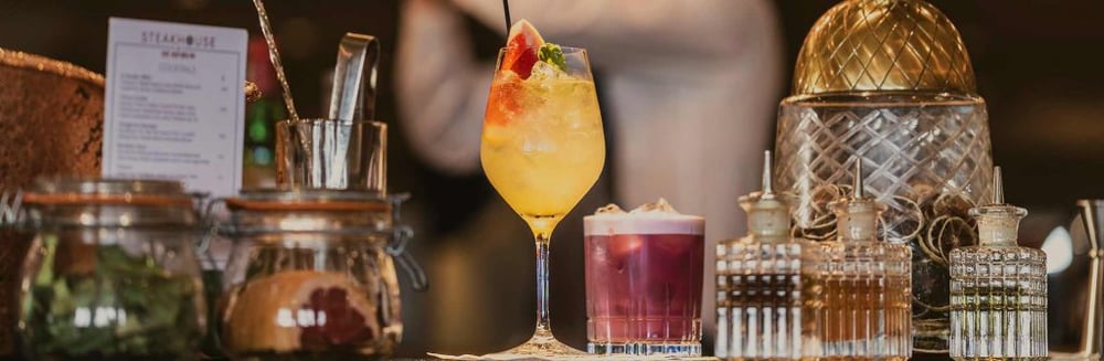 Cunard Drinks & Dining 2026