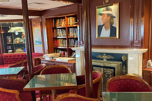 The Library on Star Flyer