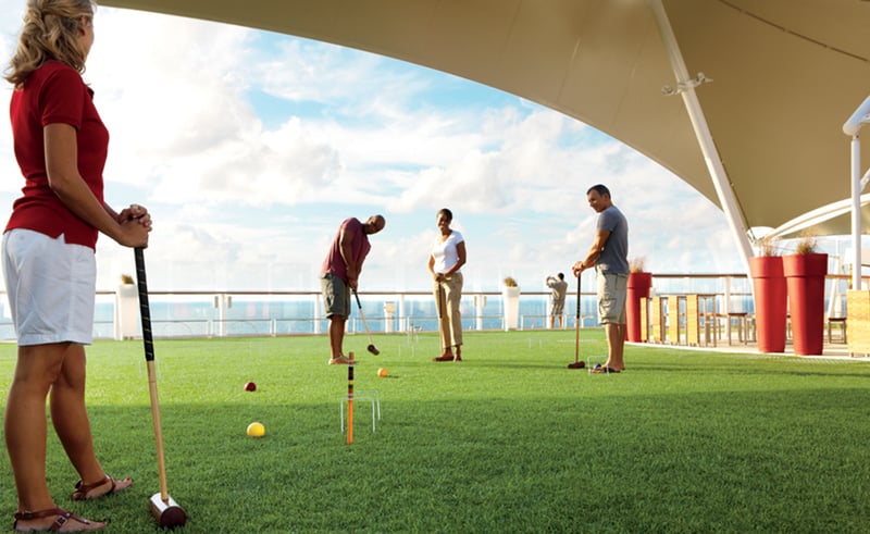 Enterainment onboard luxury cruise ships