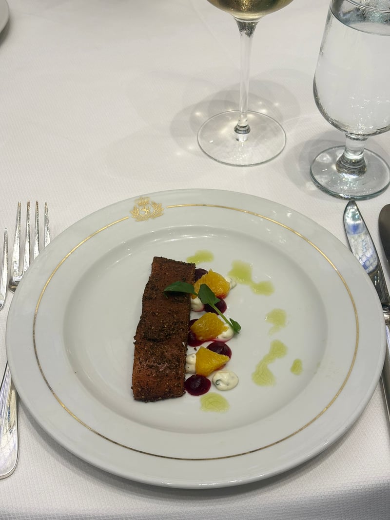 Lunch on the Britannia Restaurant Queen Mary 2