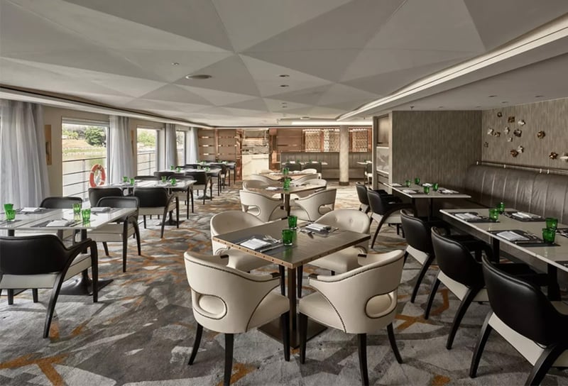 Waterside Restaurants Riverside Cruises