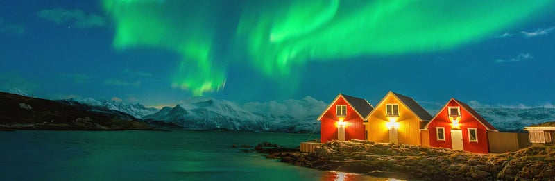 Cunard-Cruises-Tromso-Cunard-Small-Coloured-Houses-Northern-Lights-Cunard-Alaska-&-Norwegian-Fjords-2026