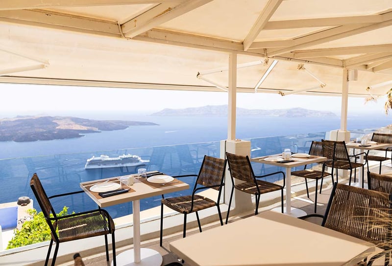 Oceania-Cruises-Oceania-Vista-in-Santorini-Greece-Oceania-cabins-suites-Vista-&-Riviera