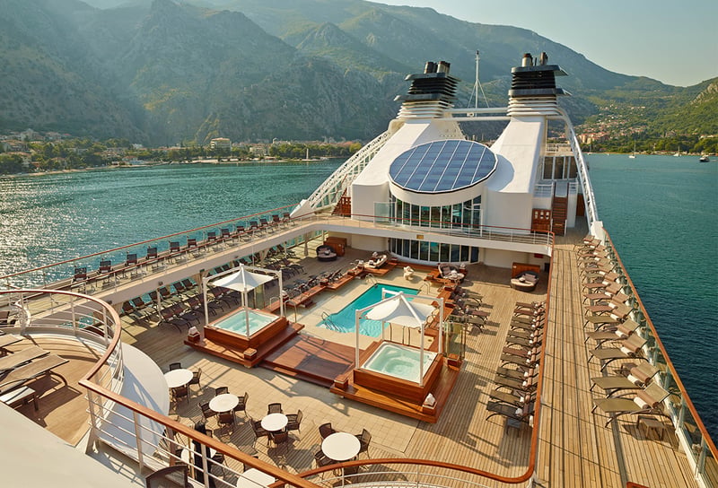 Seabourn Cruises Seabourn Quest - Pool deck - Seabourn vs Other Luxury Cruise Lines