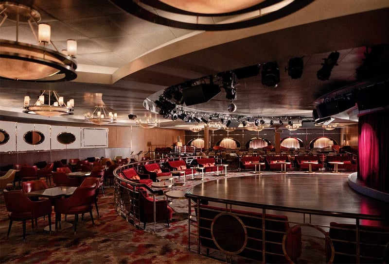 Stardust-Crystal-Cruises-onboard-experience