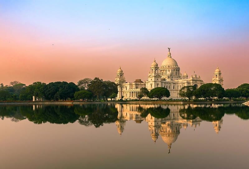 Victoria-Memorial-Central-Kolkat-Scenic-Aura-India-River-Cruising-&-Land-Journeys-2027-2028