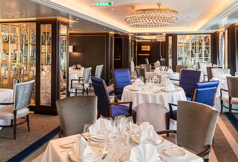 Queen-Victoria-Britannia-Club-Restaurant-Cunard-Queen-Victoria-Review