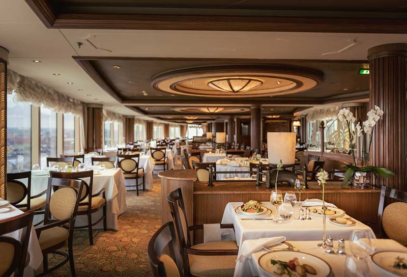 Queen-Victoria-Grills-dining-Cunard-Queen-Victoria-Review