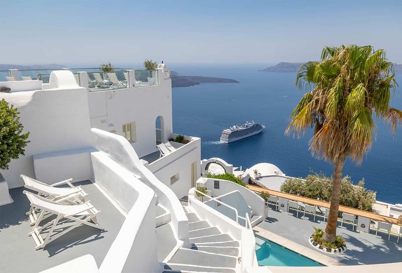 Oceania-Cruises-Oceania-Riviera-anchored-in-Santorini-Greece-10-reasons-to-cruise-with-Oceania