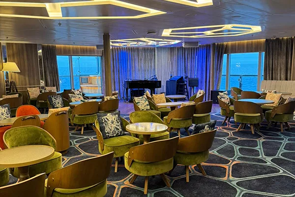 The Club on Seabourn Venture